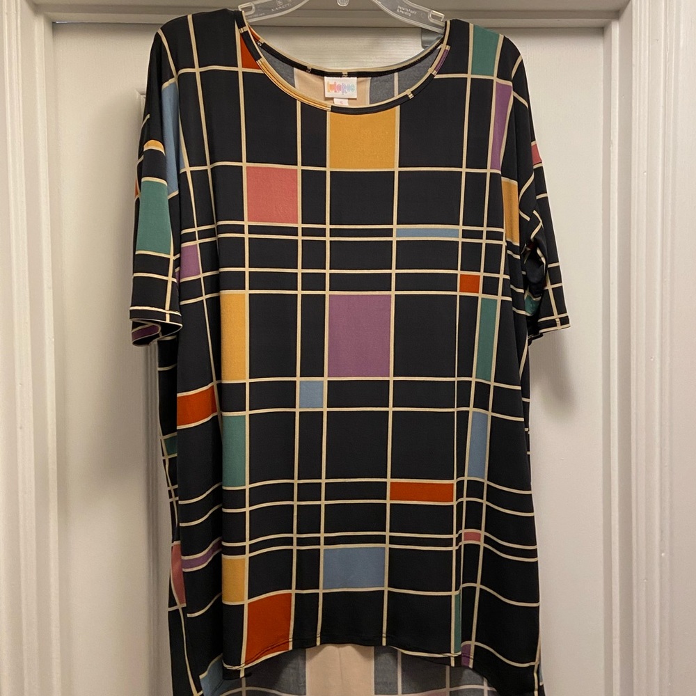 Lularoe Irma With Geometric Pattern - image 1